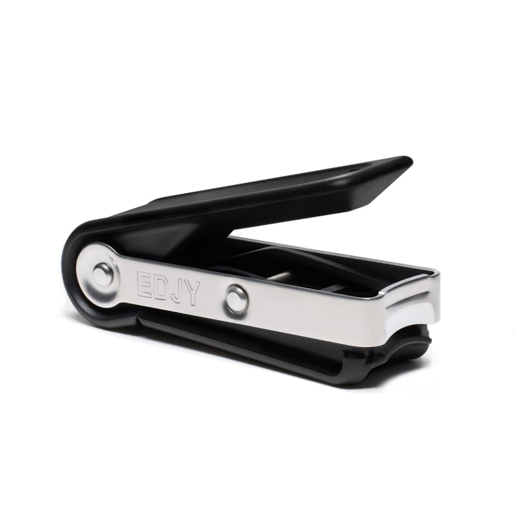Fingernail Cutter