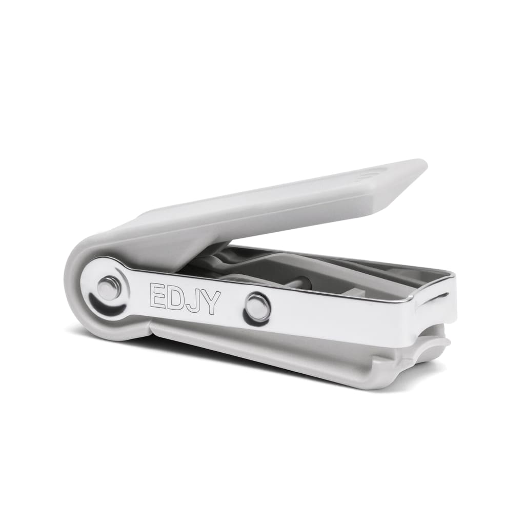 Fingernail Cutter